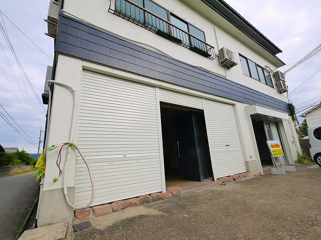 平瀬店舗の外観