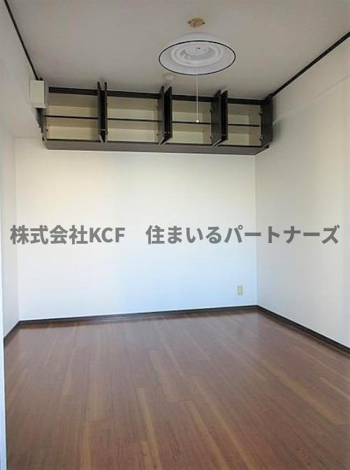 ライオンズマンション東町の洋室|落ち着いた色調の洋室です