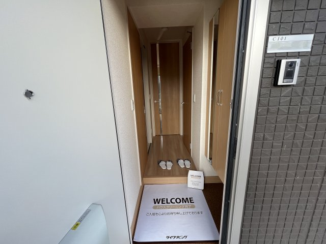 アインス B棟の玄関|玄関