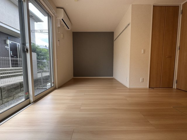 アインス B棟の寝室|洋室8.75帖