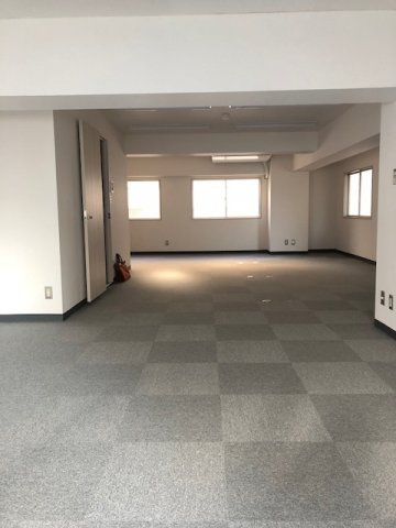 新宿区高田馬場１丁目の事務所の内装