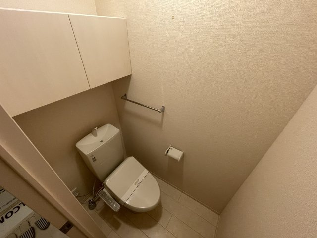 ルミエールのトイレ|シャワー付暖房便座