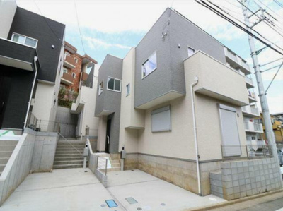 【外観】 | 【朝霞駅徒歩１５分】朝霞市栄町二丁目新築一戸建て | 落ち着いた雰囲気の外観です