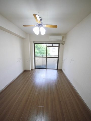 【居間・リビング】 | アーバンスプラザイシワタ３