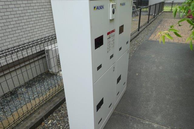 総社市清音上中島のアパートのその他共用部分|宅配ボックス