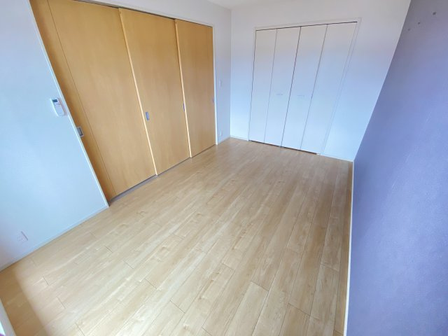 【寝室】 | サンビレッジ　壱番館