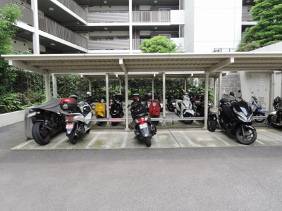 【その他共用部分】 | センターフォート | バイク置場です。
