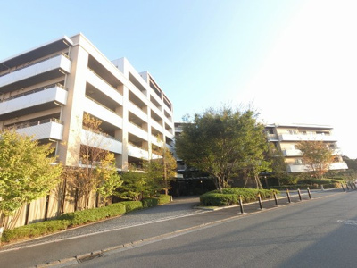 【外観】 | センターフォート | 総戸数497戸、平成21年7月築のマンションです。
専有面積82.16平米、3LDKのお部屋となります。