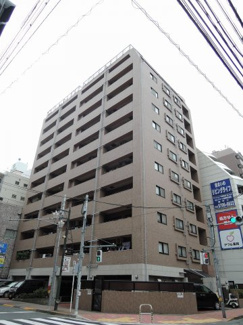 【外観】 | 総戸数45戸、平成11年4月築のマンションです。
専有面積60.11平米、2LDKのお部屋となります。