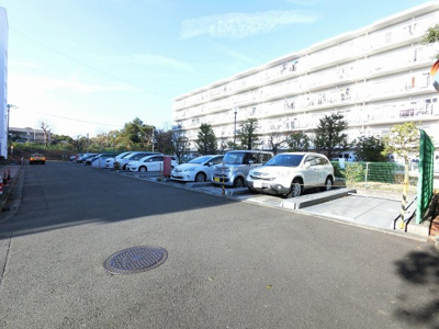 【駐車場】 | コープ保土ヶ谷D棟 | 機械式駐車場です。
