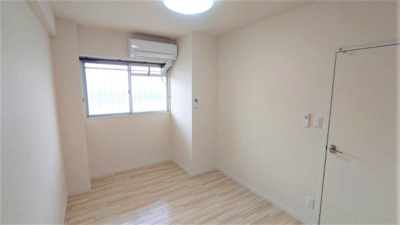 【洋室】 | AMOURナメリ | 5帖