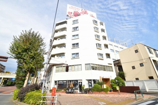 【外観】 | 交通アクセスが良く、買い物も便利な立地。