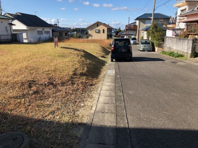 サニービーチ売地の前面道路含む現地写真