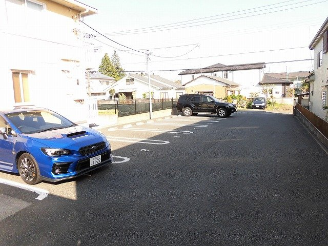 グリーンコートNの駐車場