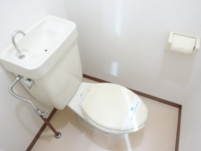 ジョイフル昭栄のトイレ