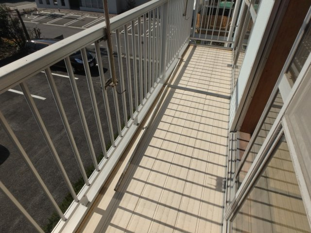 サンルーミーのバルコニー
