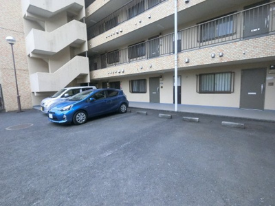 【駐車場】 | ライオンズマンション港南 | 平置駐車場です。