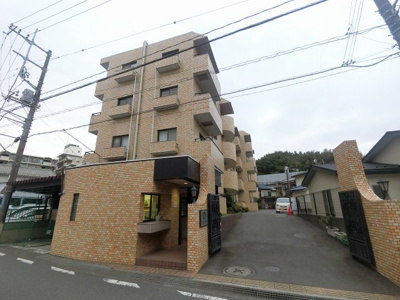 【外観】 | ライオンズマンション港南 | 総戸数６３戸、昭和５７年１１月築のマンションです♪