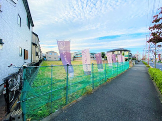 【前面道路含む現地写真】