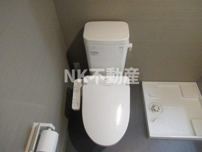 【トイレ】 | リヴェールコート（八戸ノ里賃貸） | 落ち着いた色調のトイレです