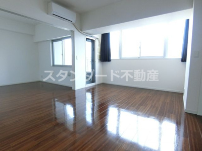 【居間・リビング】 | エステムプラザ梅田