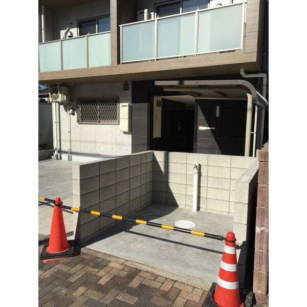 Brave亀島本陣のエントランス