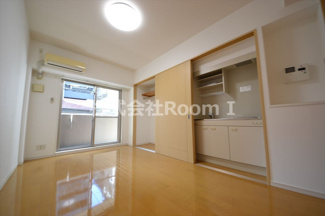 【居間・リビング】 | ジュネーゼグラン上本町 | ゆったりとした居間です