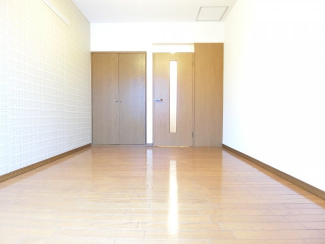 CREST-6の居間・リビング