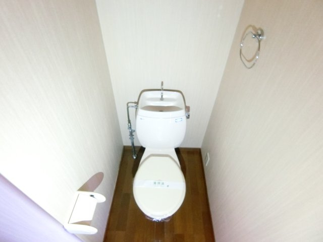CREST-6のトイレ