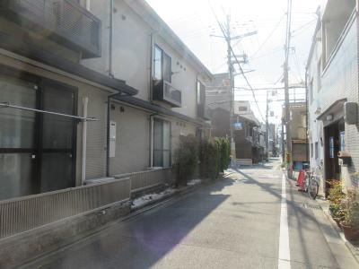 プレジール大宮の周辺|前面道路