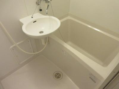 プレジール大宮の浴室