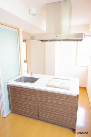 アースブルージュ　仲介手数料無料のキッチン
