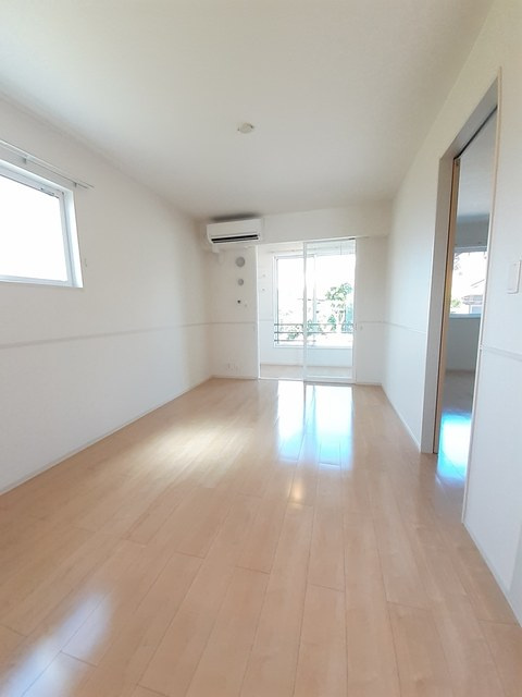 ラ・ルーチェ　Ⅲの居間・リビング