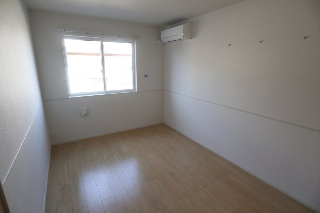 ラ・ルーチェ　Ⅲの洋室