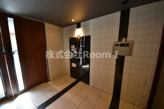【エントランス】 | プライムアーバン御堂筋本町 | 落ち着いたエントランスです