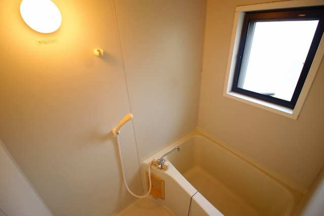 ドエリング東戸塚の浴室