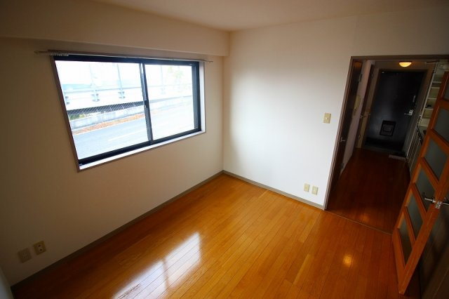 ドエリング東戸塚の居間・リビング