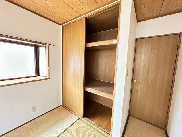 スカイハイツの収納|専用の収納スペースです