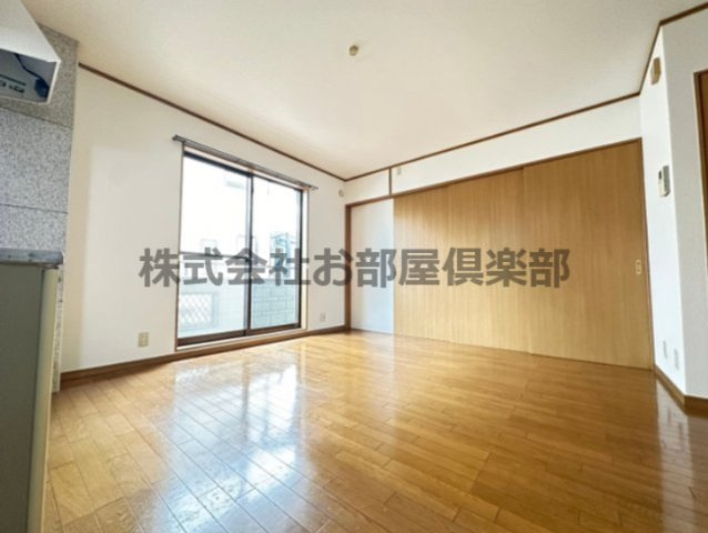 スカイハイツの居間・リビング|ゆったりとした居間です