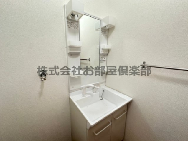 スカイハイツの洗面所|忙しい朝には欠かせない洗面所です