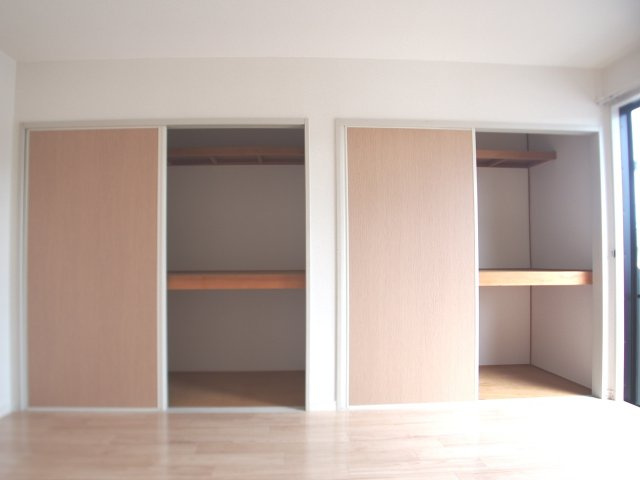 サンハイツAKIYAMA 【キャッシュバック対象物件】の収納|小物を収納するのに便利です