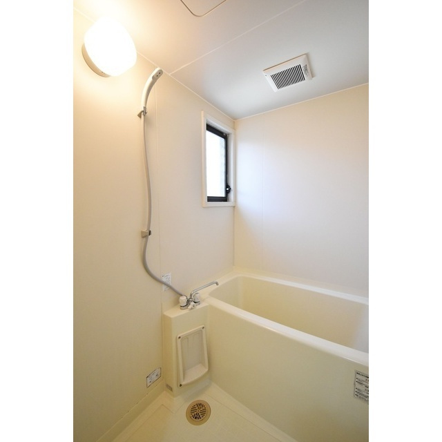 メゾンハピネス【10,000円キャッシュバック対象物件】の浴室