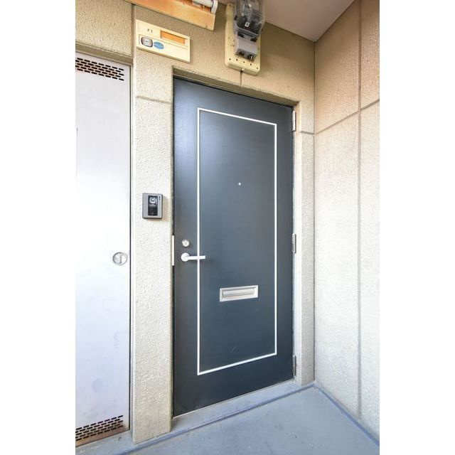 メゾンハピネス【10,000円キャッシュバック対象物件】の玄関