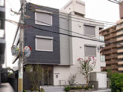 【外観】 | シャーメゾン王寺駅前 | 落ち着いた雰囲気の外観です
