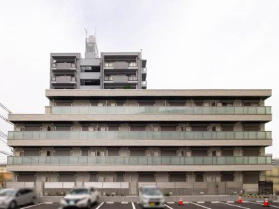 【外観】 | シャーメゾン王寺駅前 | 外観は落ち着いています