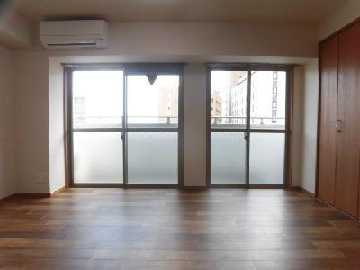 QUINT五条烏丸（クイント五条烏丸）の洋室