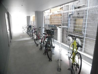 QUINT五条烏丸（クイント五条烏丸）の駐車場|駐輪場