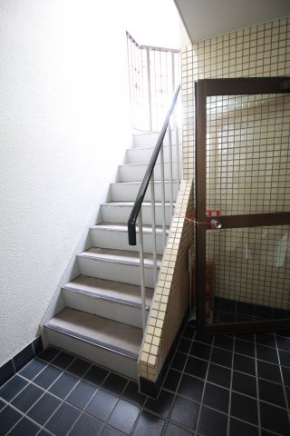 【その他共用部分】 | ニューパレス文の里 | 階段