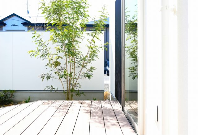 西条市小松町新屋敷土地建物【2,080】59.83坪　27.05坪の庭