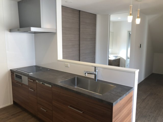 西条市小松町新屋敷土地建物【2,080】59.83坪　27.05坪のキッチン